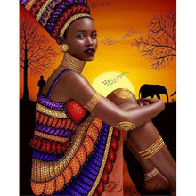 Load image into Gallery viewer, Ethnic Character - Full Drill Round Drill - 40x30cm