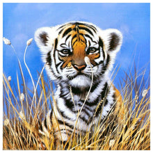 Load image into Gallery viewer, Small Tiger  - Full Diamond Painting - 30x30cm
