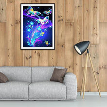 Load image into Gallery viewer, Butterfly  - Full Diamond Painting - 40x30cm

