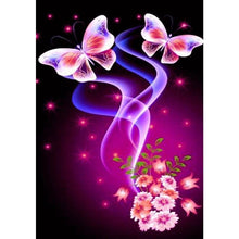 Load image into Gallery viewer, Butterfly  - Full Diamond Painting - 40x30cm
