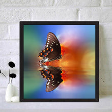 Load image into Gallery viewer, Butterfly Water - Full Drill Round Drill - 30x30cm
